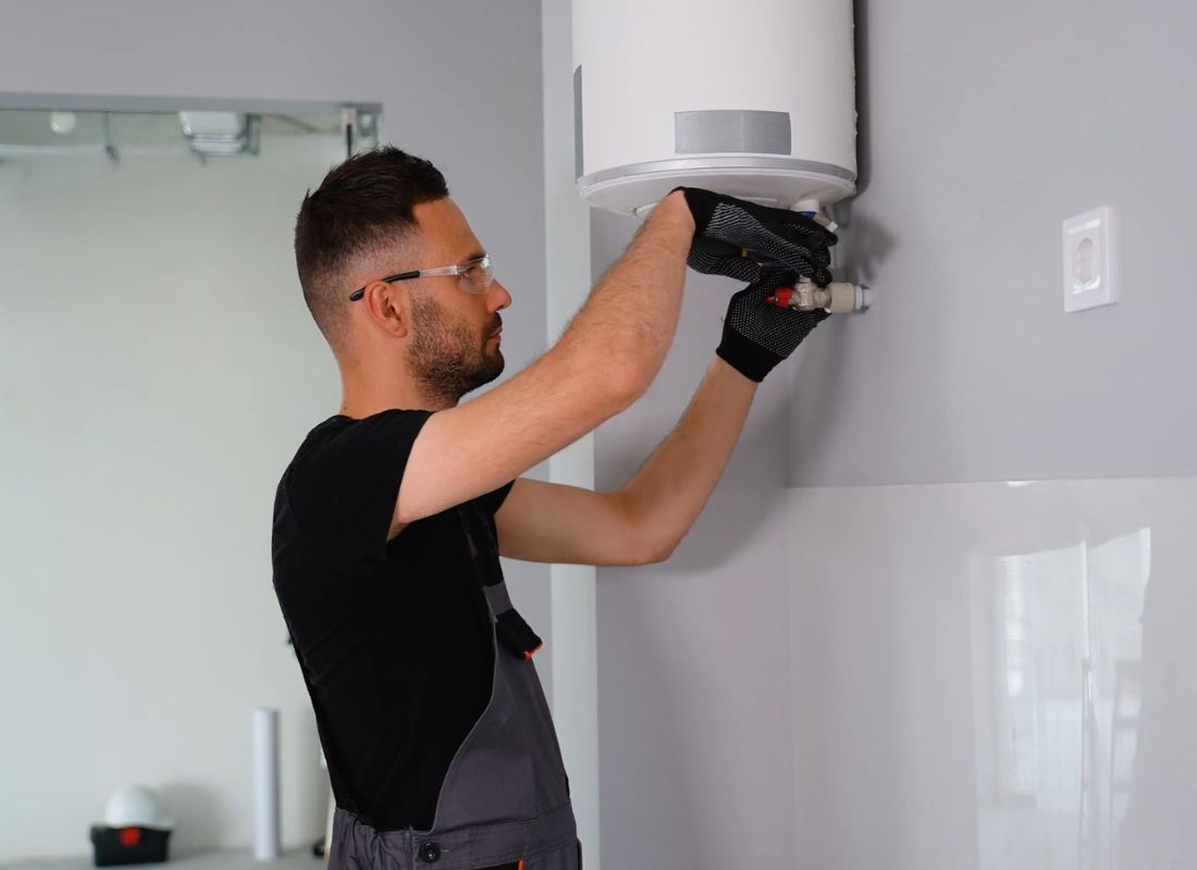 Koja zapremina bojlera treba porodici: 50, 80, 100 litara, navike tuširanja i kalkulacija potrošnje vode