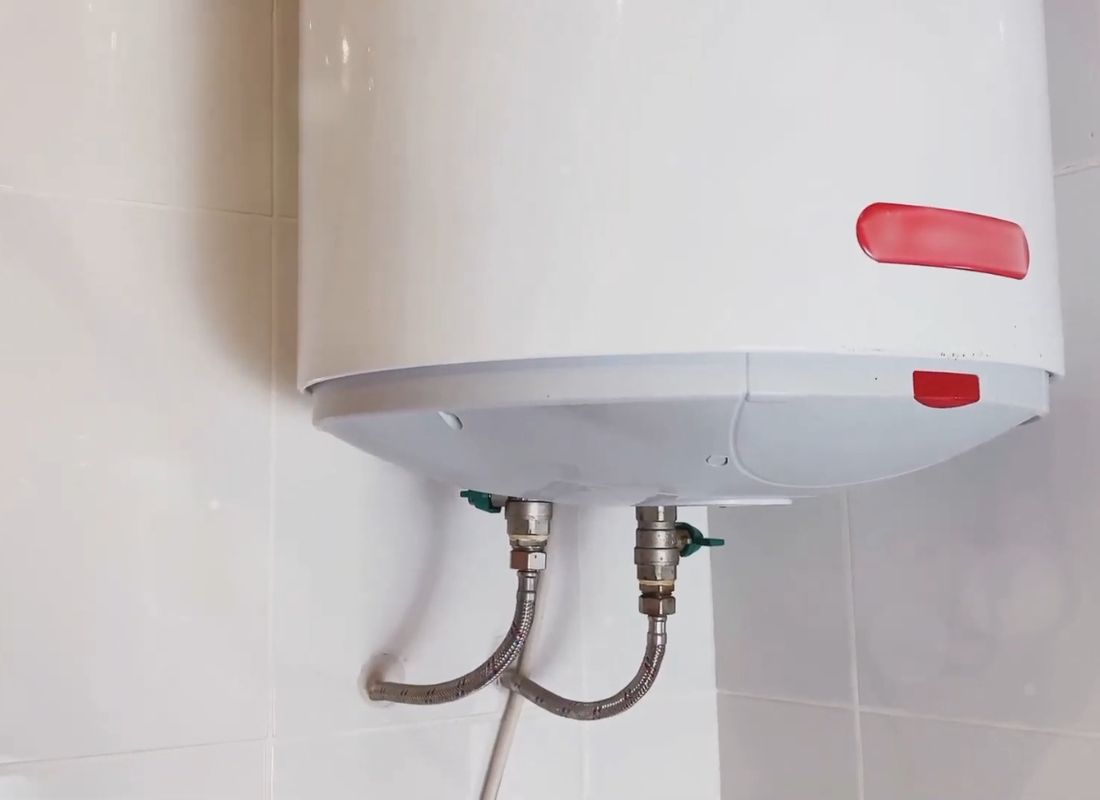 prikaz bojlera na zidu